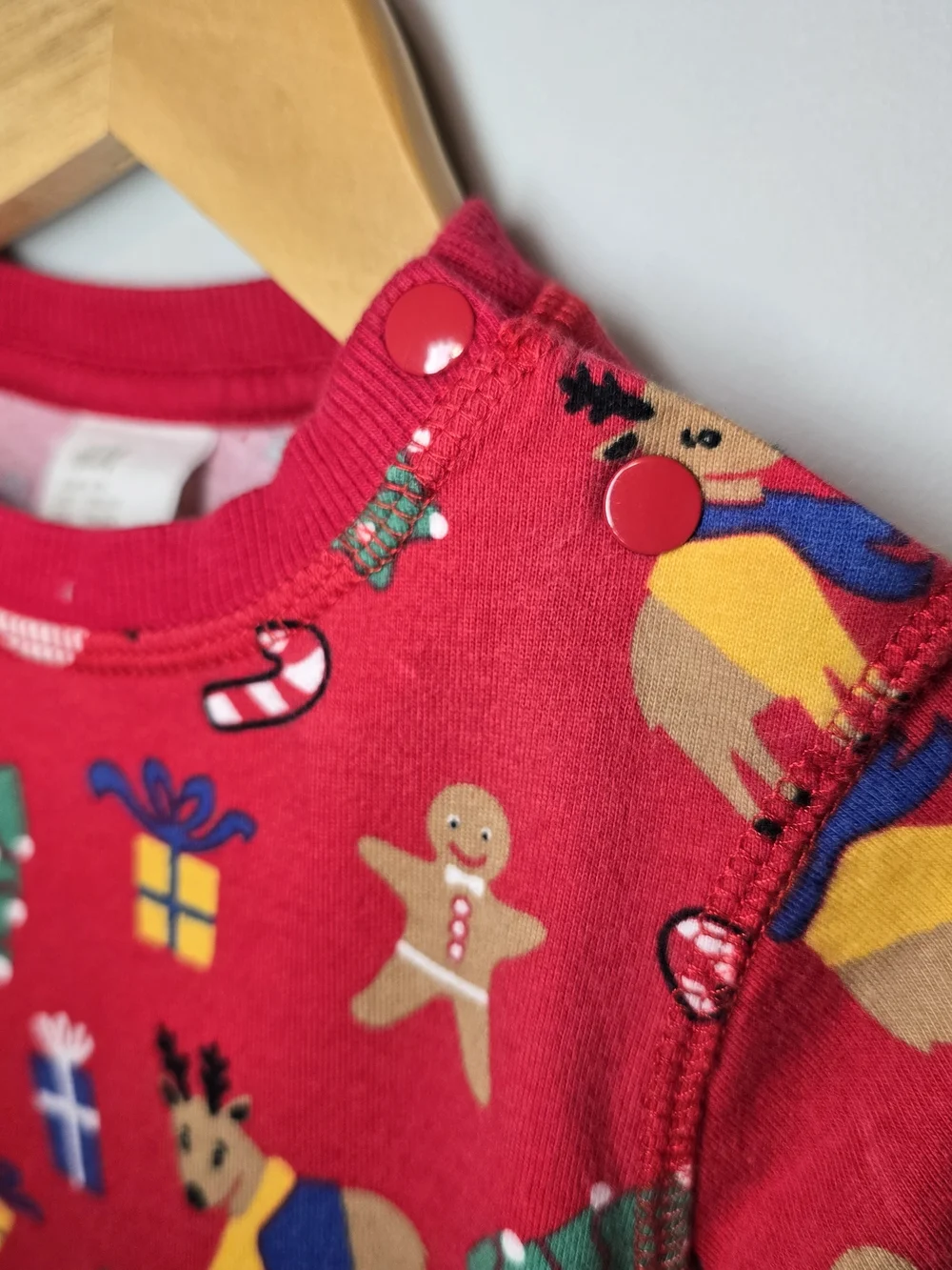 H&M Red Kids Holiday Joggers Set with Festive Prints Soft.